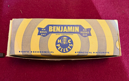 Nos benjamin store - store, counter